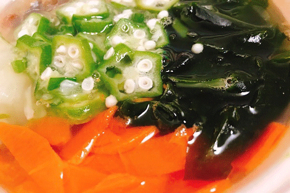 ファミマ「ネバネバ具材の生姜スープ」ボリューミーかつ後味さっぱりで飲みやすい！の画像5