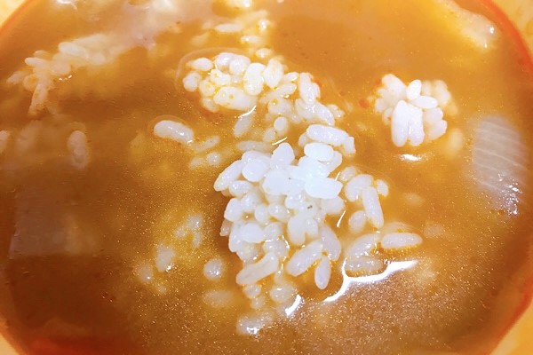 ローソン「とろ〜りチーズのタッカルビスープ」は旨味強め・辛さは抑えめ！の画像6