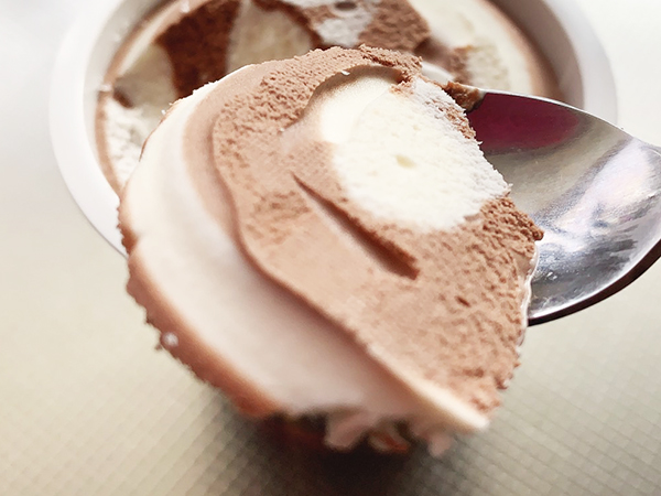 セブンイレブン「金のマーブルチョコアイス」は本当に美味しいのかの画像6