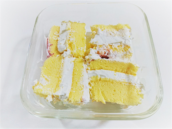【完成】コストコ「ストロベリートライフル」はゴロゴロいちご&ホイップクリームの甘々ケーキ！の画像12