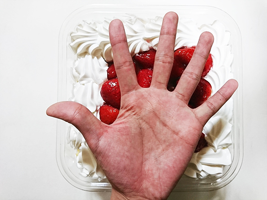 【完成】コストコ「ストロベリートライフル」はゴロゴロいちご&ホイップクリームの甘々ケーキ！の画像5