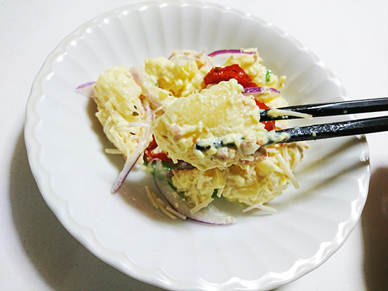 【完成】コストコ「コーンビーフポテトサラダ」は具材のバランスが秀逸&ボリューミー！の画像8