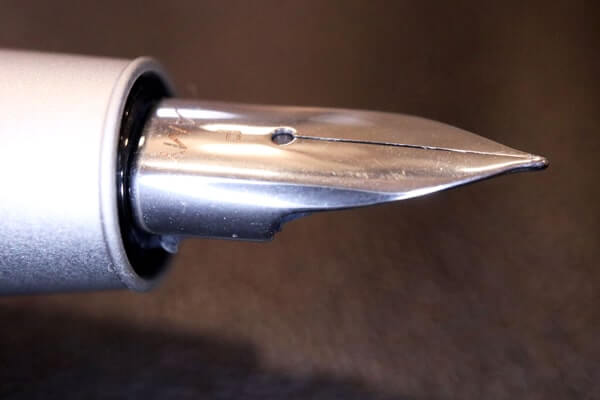 「LAMY aion」本格的な大人の万年筆ライフを始めるのに最適な1本の画像7