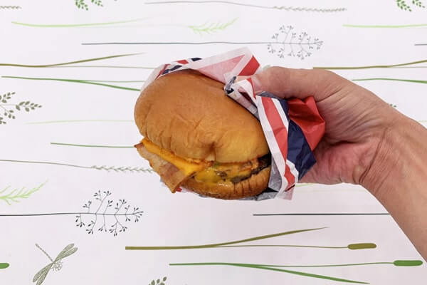 マック「スモーキーバーベキュー」イギリス生まれのハンバーガーはピリッとした辛味が印象的の画像5