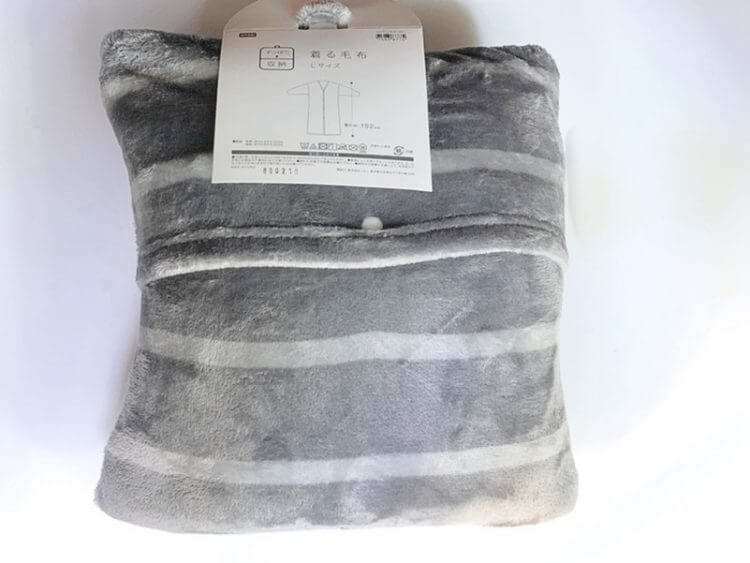 ニトリの「着る毛布」、ふわっふわ ＆ 超極暖で1989円という衝撃……！の画像2