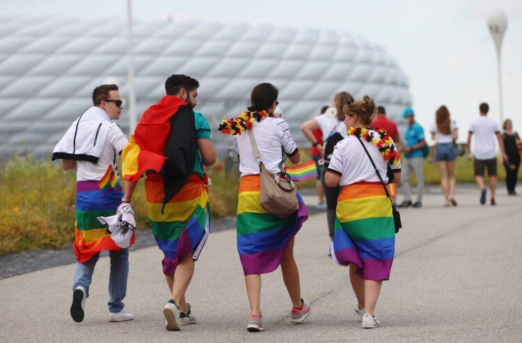 レインボーに輝けなかったスタジアム　ハンガリーの反LGBT法とUEFAの画像1